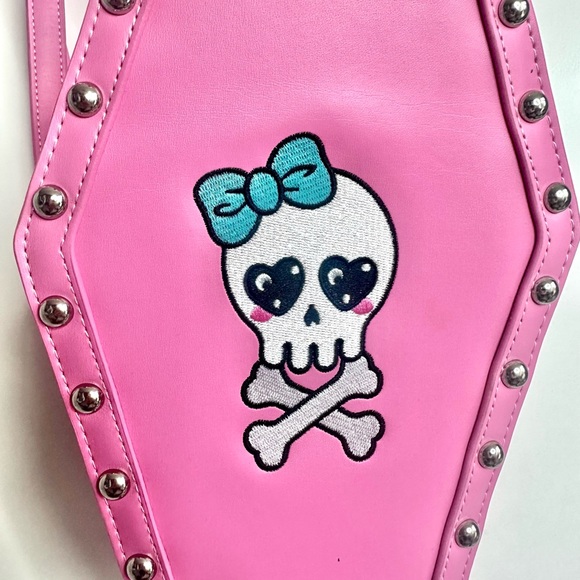 Sugar Thrillz Dollskill Cute But Deadly Pink Kawaii Goth Coffin Bag/Purse - Picture 4 of 9